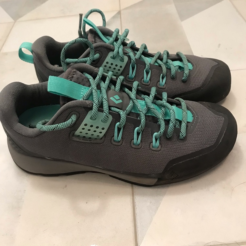 Black Diamond women’s Technician approach shoes 7 37.5